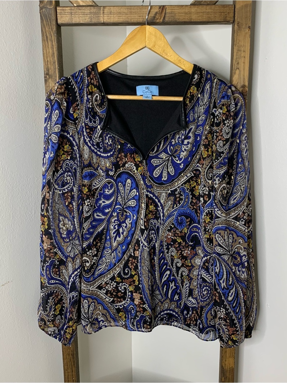 CeCe Blue Paisley V-Neck Women's Top Size M